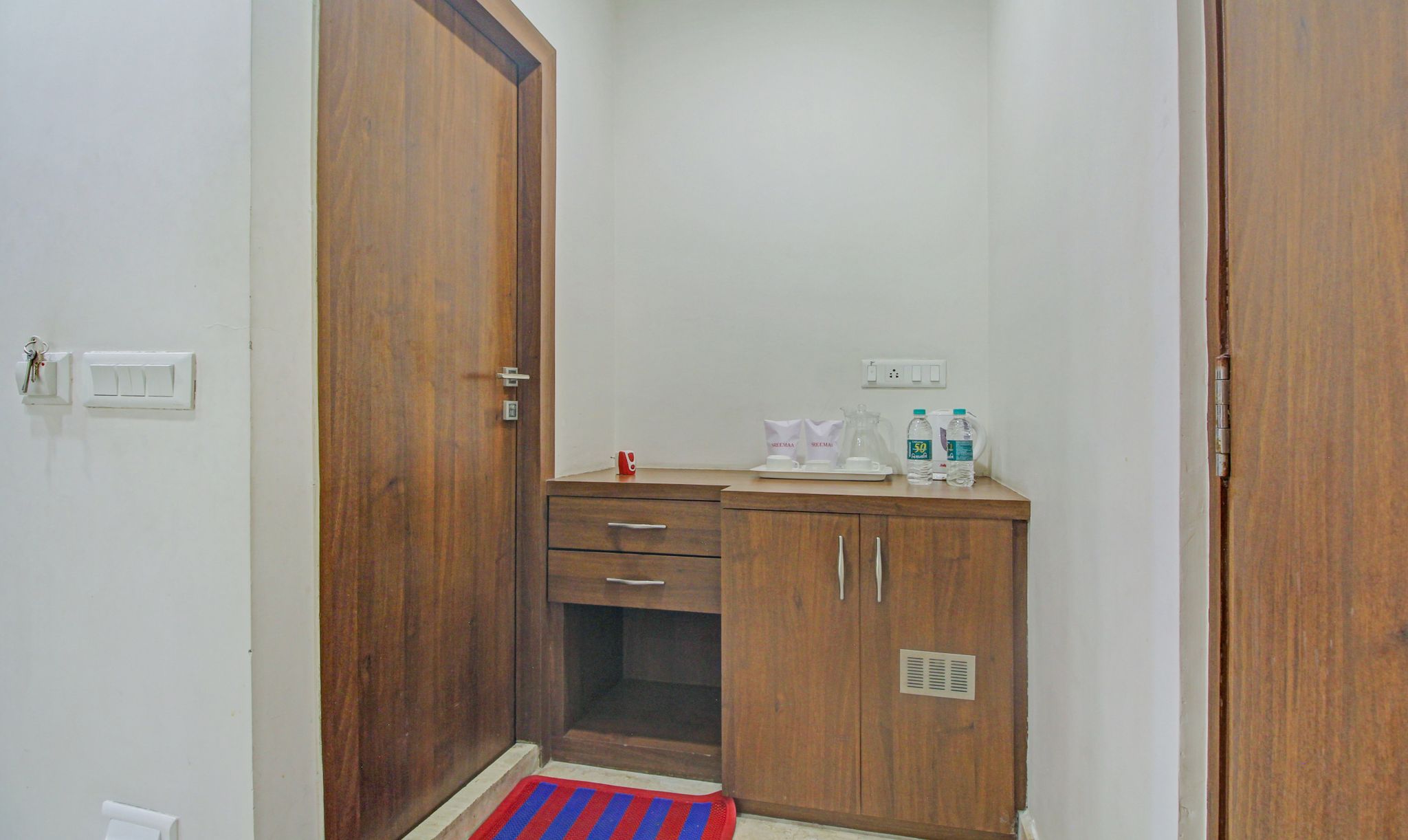 Treebo Sreema Saltlake Near City Centre Mall Economy Room 9