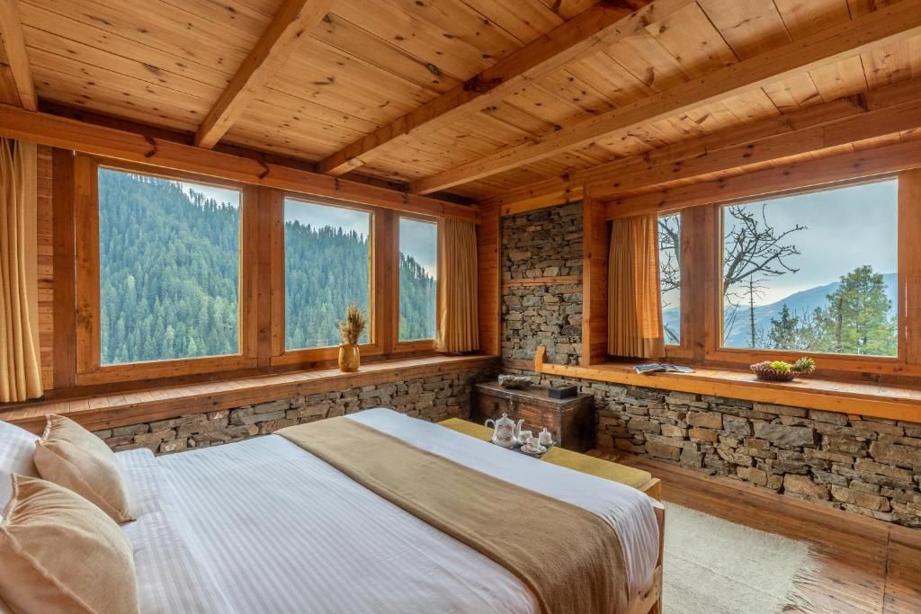 ELIVAAS 4 BHK with Garden & Sauna | Skylounge 4 BHK with Garden & Sauna 16