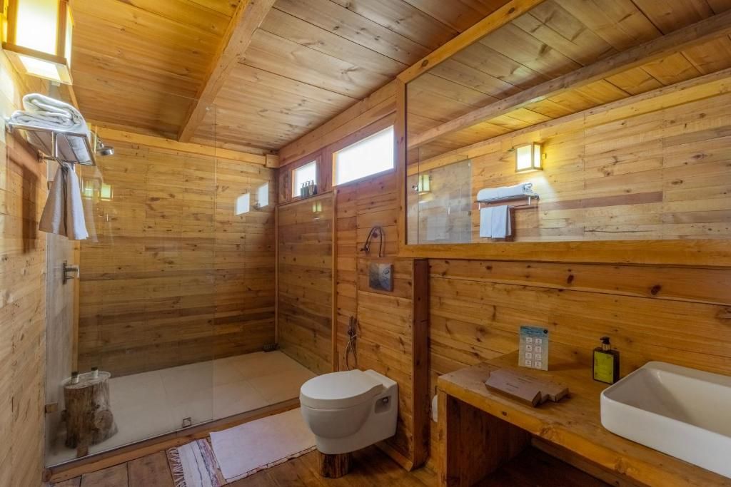 ELIVAAS 4 BHK with Garden & Sauna | Skylounge 4 BHK with Garden & Sauna 24