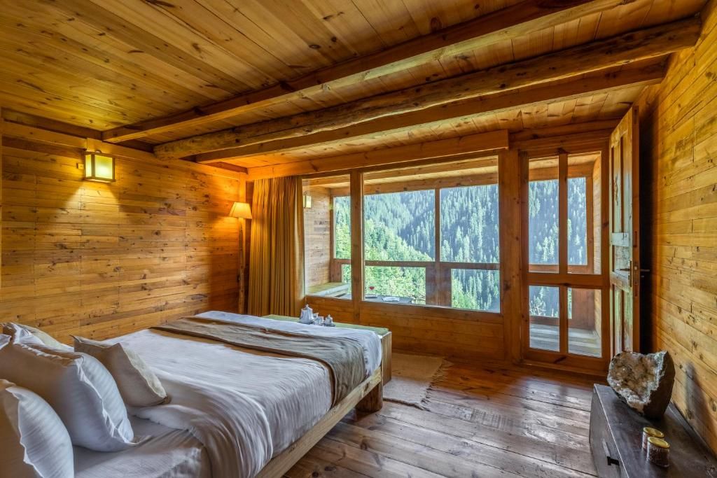 ELIVAAS 4 BHK with Garden & Sauna | Skylounge 4 BHK with Garden & Sauna 6