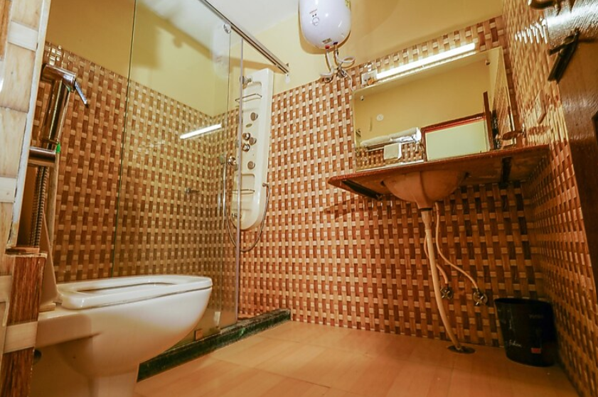 Premium Room with Balcony and Valley View