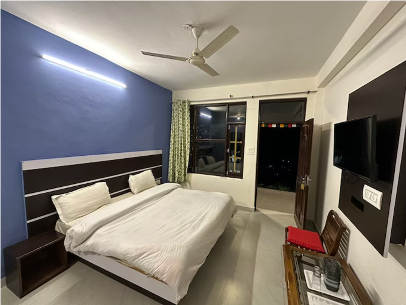 Mountain Vista Standard Room with Mountain View 4