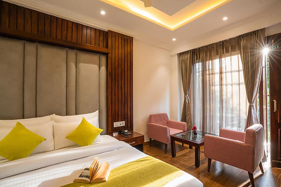 Alt Life Luxe - Himalayan Crown - Dharamkot Mcleodganj Deluxe Room with Balcony ( Partial View)