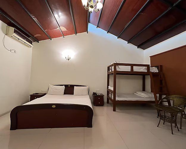 Cedar Premium Room