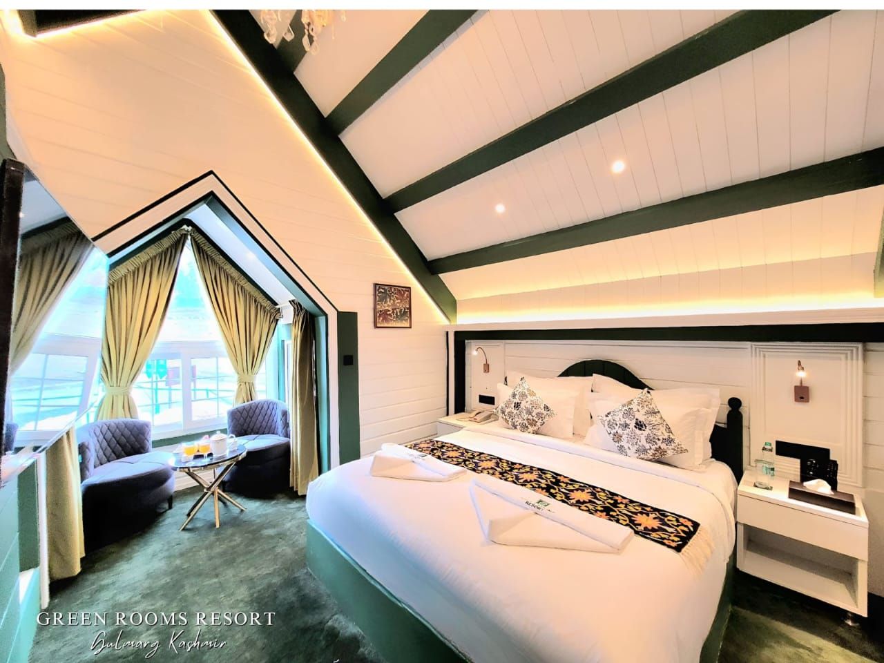 Luxury First Floor Himalayan View