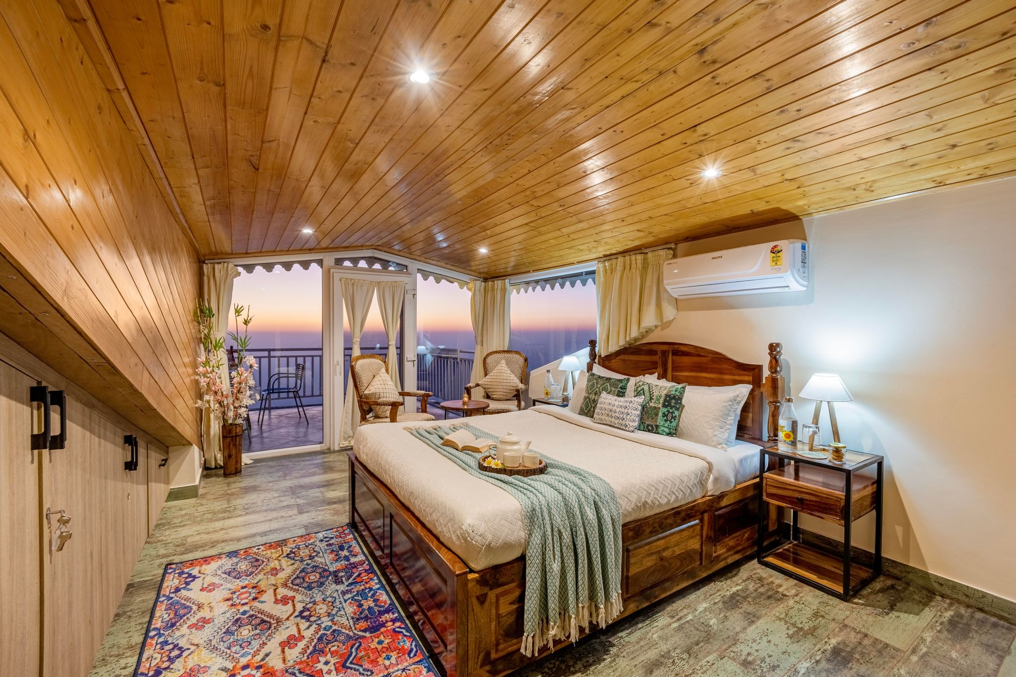 ELIVAAS 3 BHK with Garden & Scenic view | Alpenglow 3 BHK with Garden & Scenic view 6