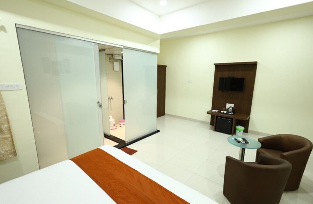 Hotel Titus Heights ROYAL DELUXE 3