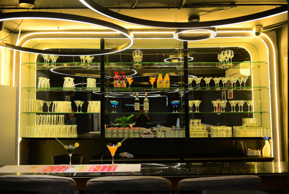 Food & Dining