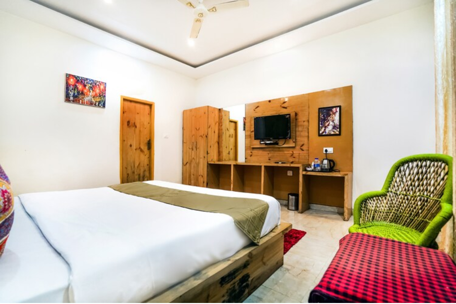 Deluxe Room with Balcony