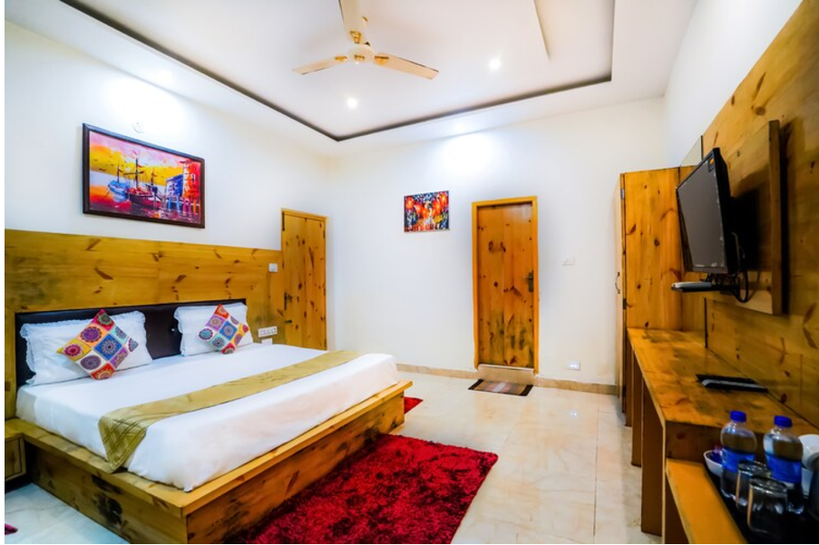 Deluxe Room with Balcony