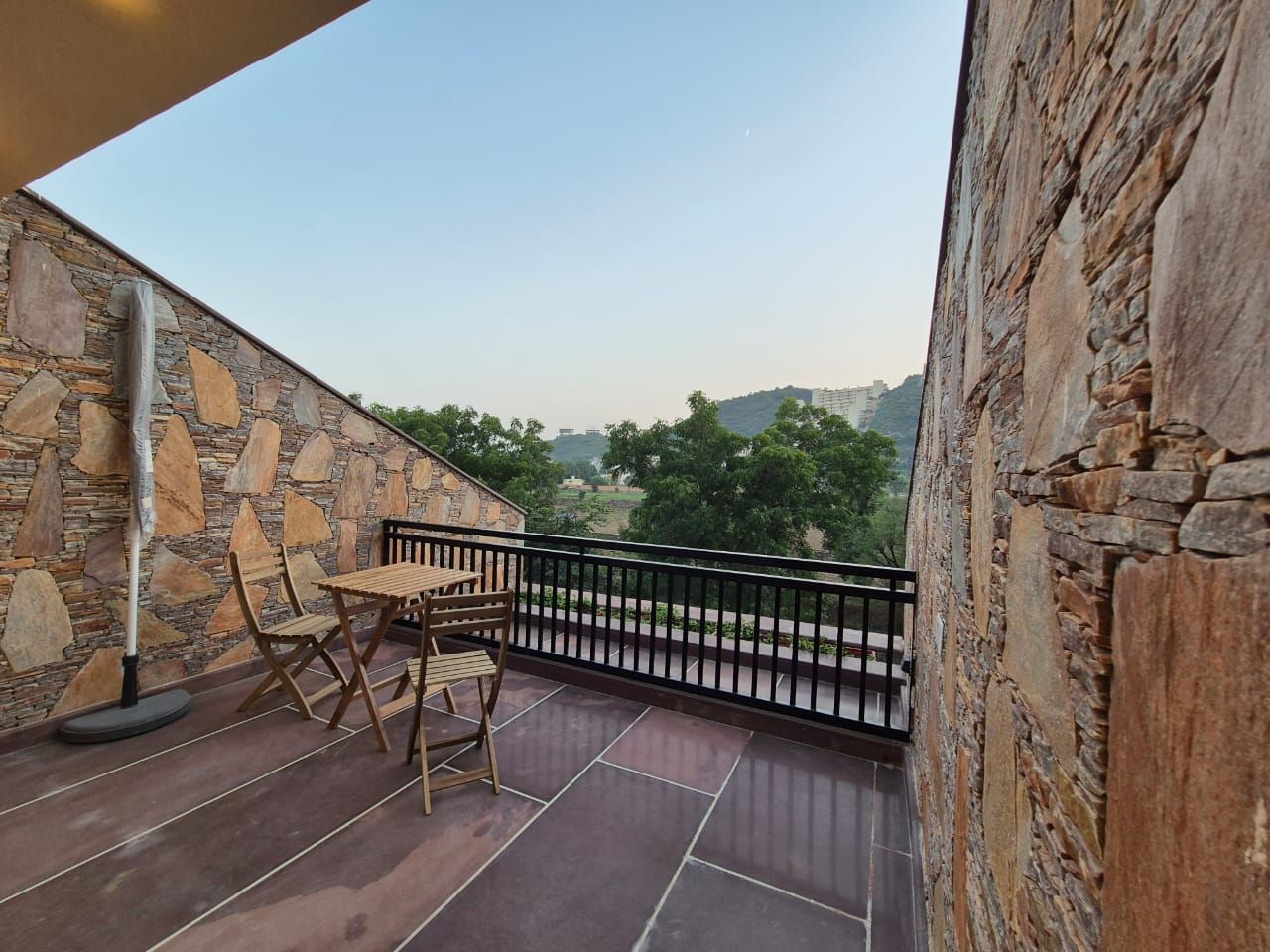 Umber Tree -A Nature Side Heaven Resort Premium cottage with Balcony 6