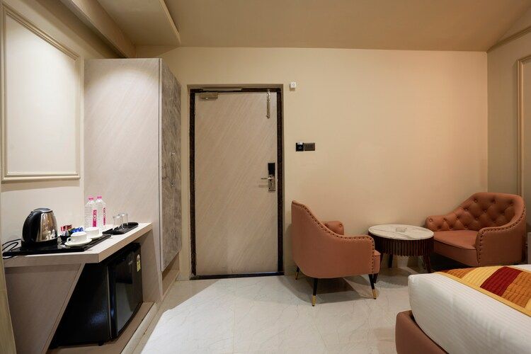 Cottage Room