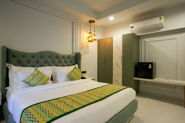 Super Deluxe Room