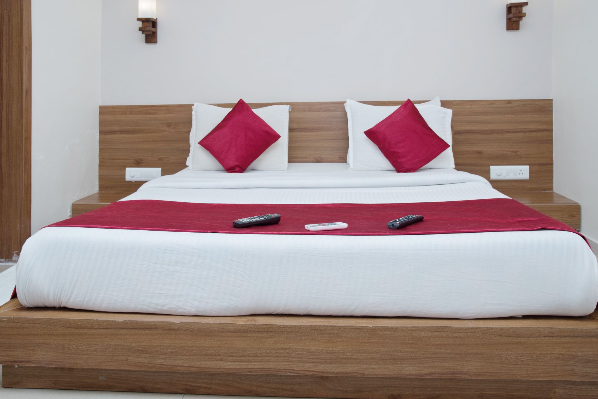 Hotel Park View Rajkot Superior Room 5