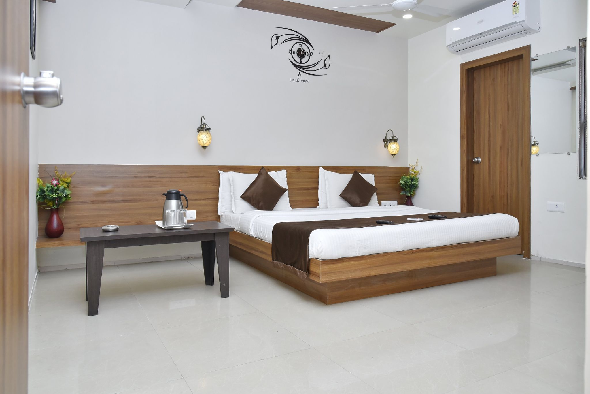 Hotel Park View Rajkot Superior Room 4