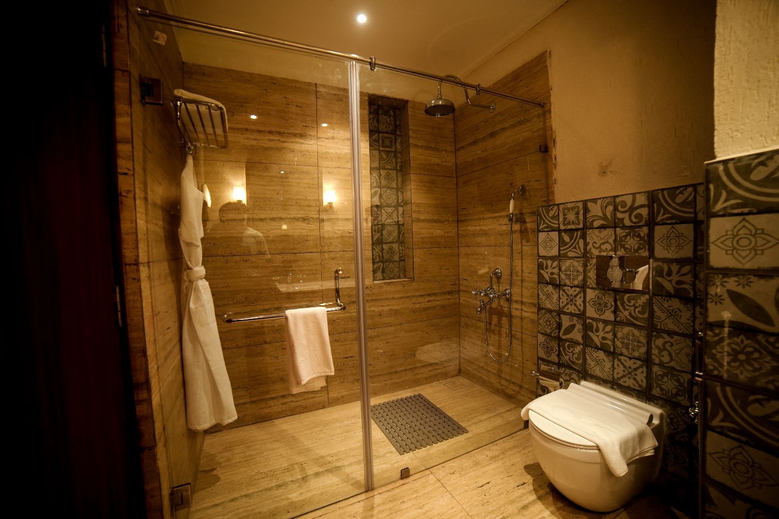 RESORT TITLI Deluxe Room 5