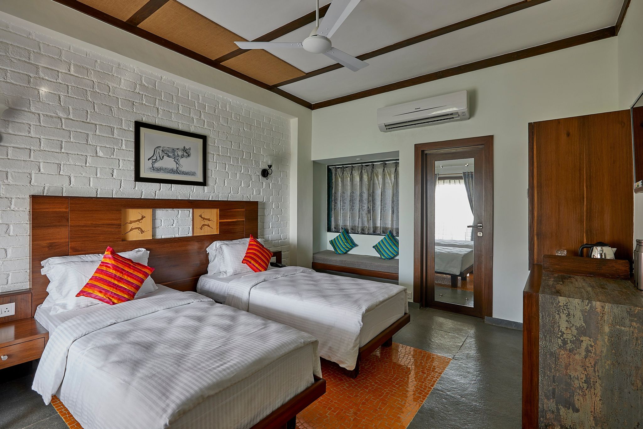 Blackbuck Safari Lodge Velavadar Deluxe AC Cottage 2