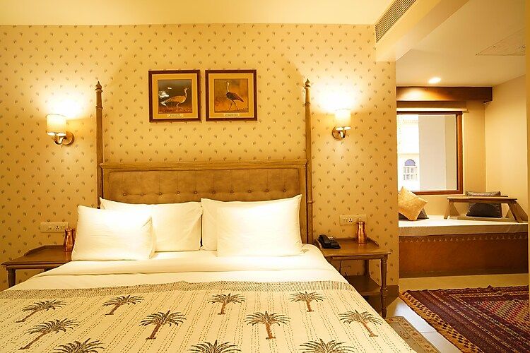 Rupal Residency Executive Room With Bathtub 2