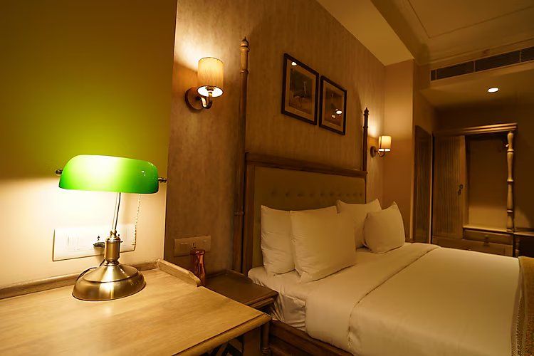 Rupal Residency Executive Room With Bathtub 3