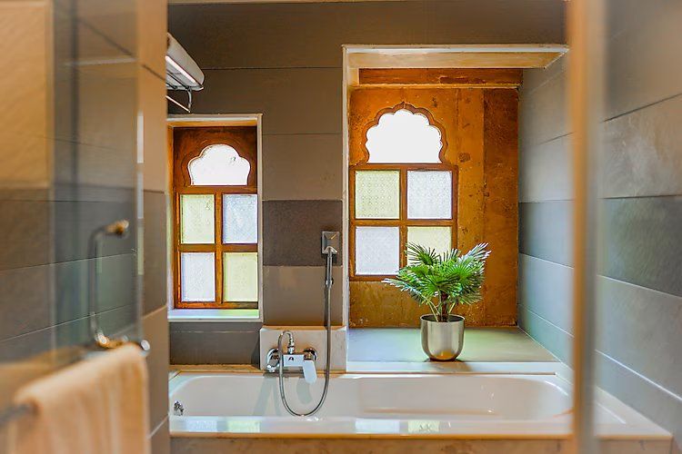 Rupal Residency Executive Room With Bathtub 5