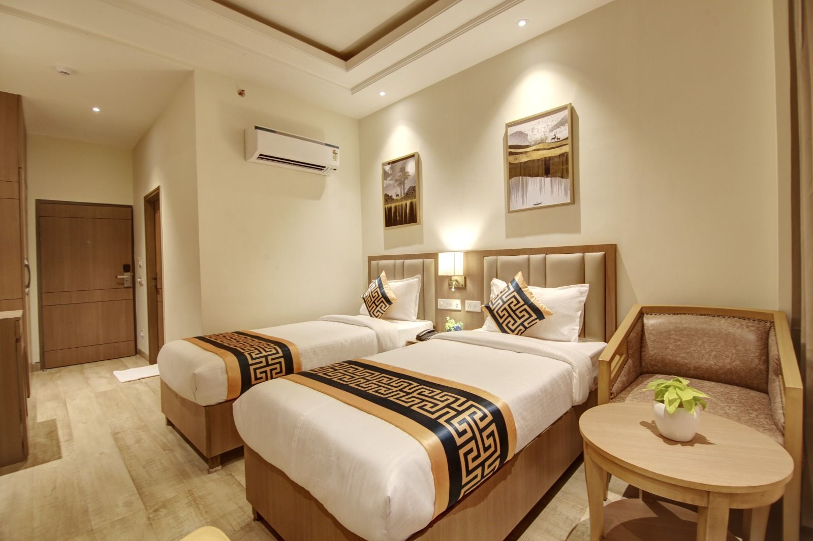 Hotel Shravasti Buddha Residency Deluxe Room 10