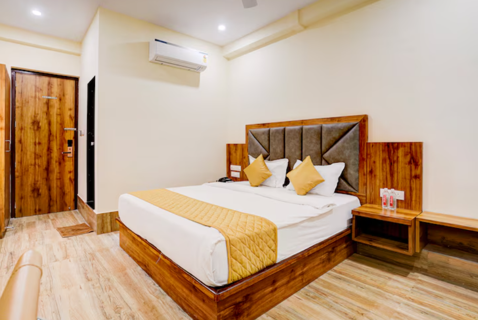HOTEL BREEZE BAY BKC Deluxe Room