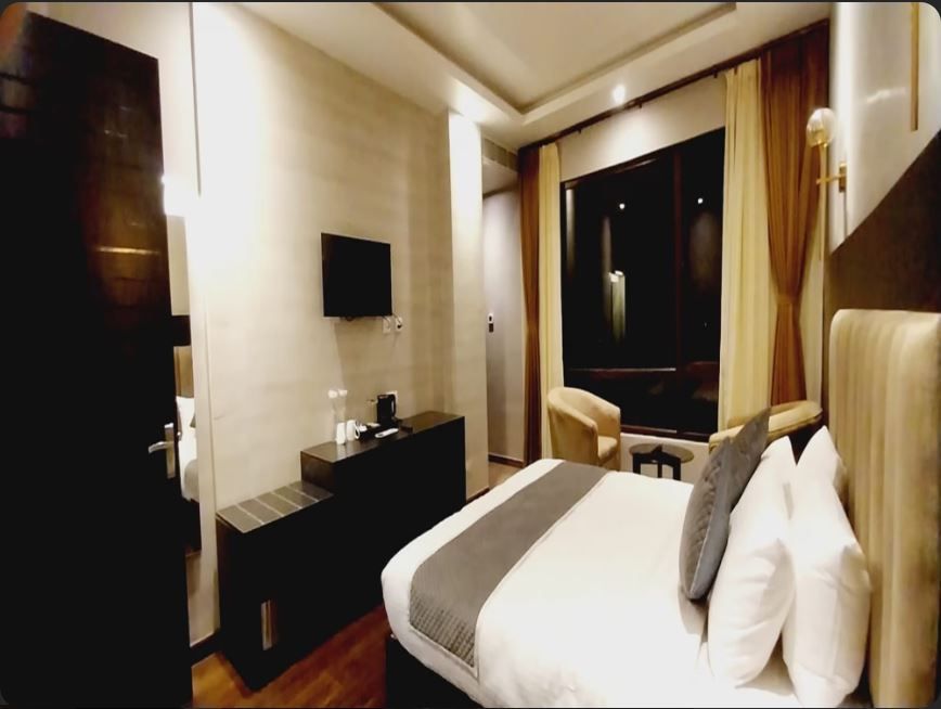 Orbit International Deluxe 3