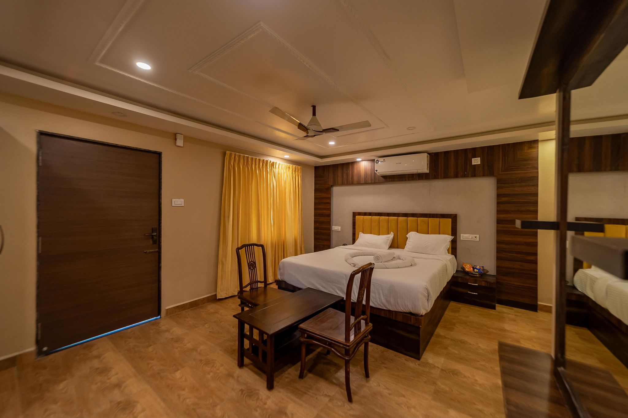  Magizhvanam Resort Deluxe Room 4