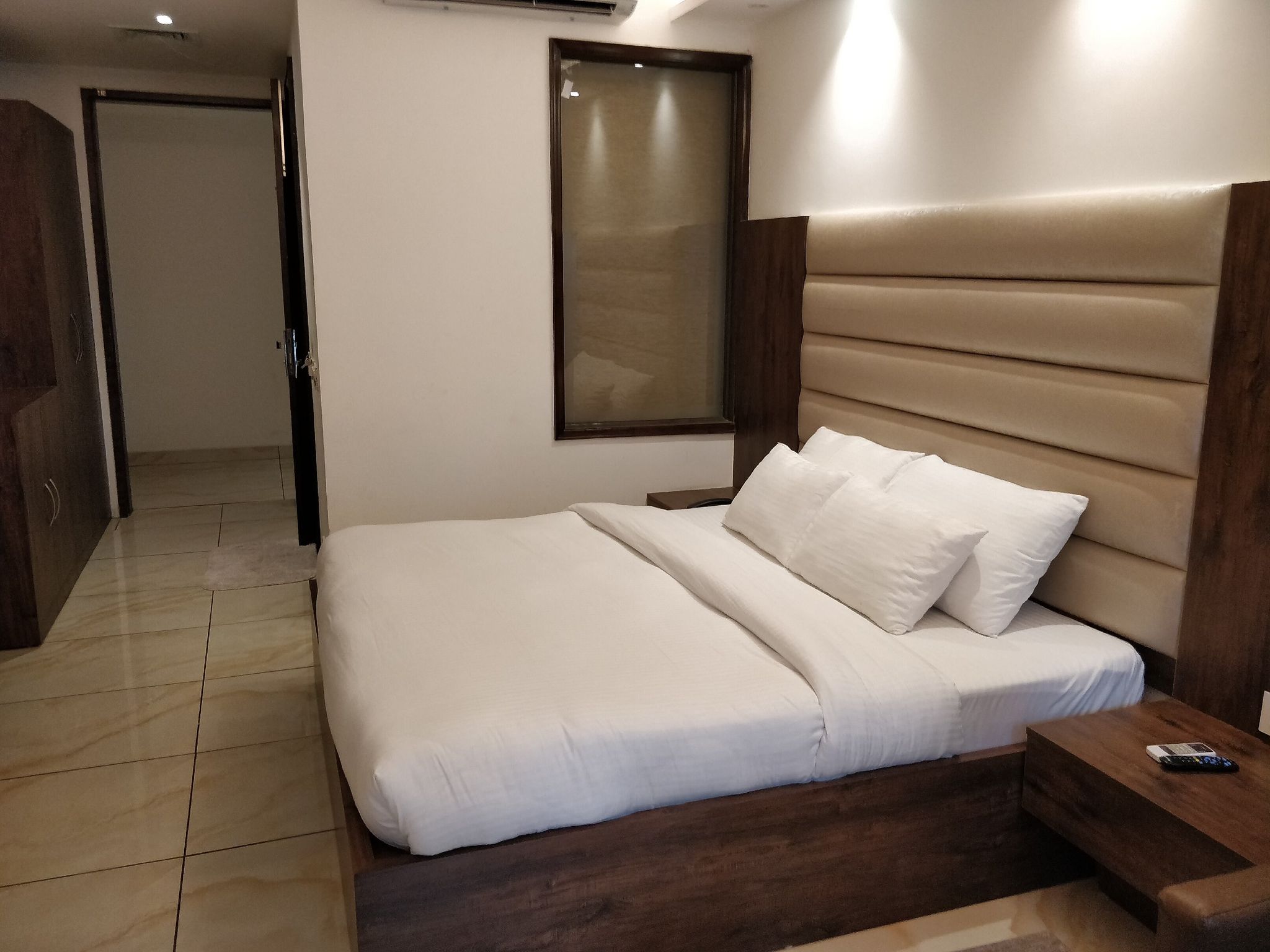 Hotel Nimantran Palace Deluxe Room