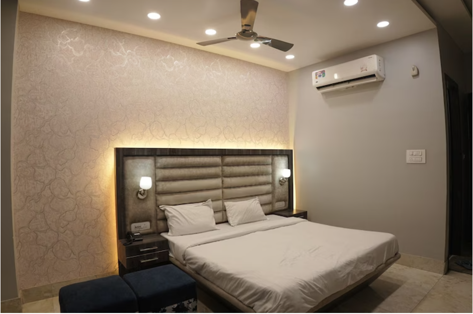 Super Deluxe Room With High Speed Wi-Fi