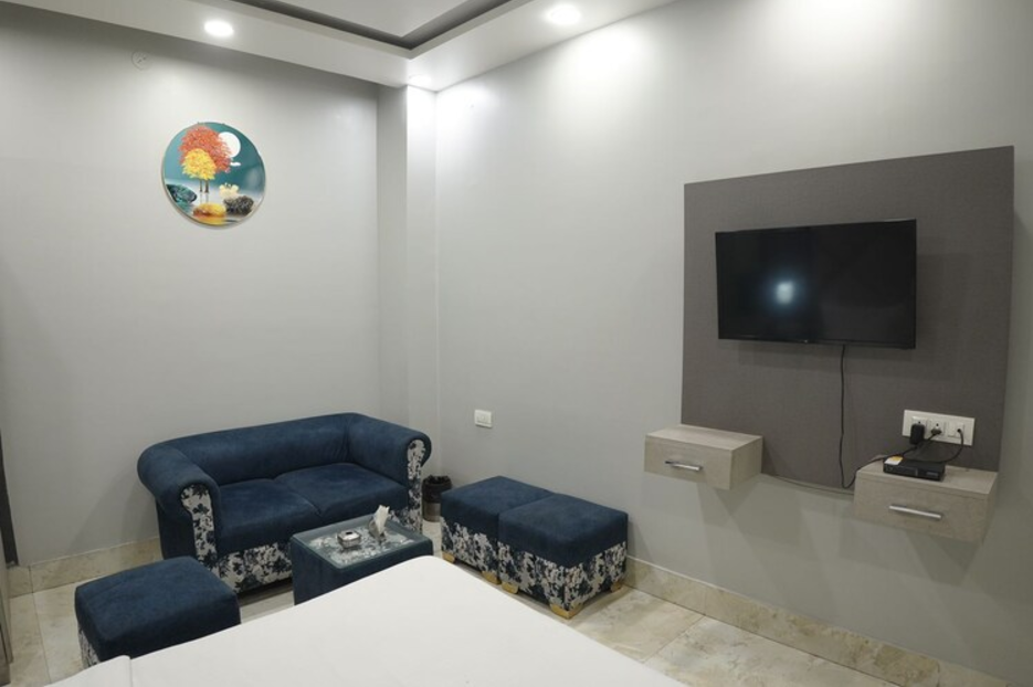 Deluxe Room With High Speed Wi-Fi