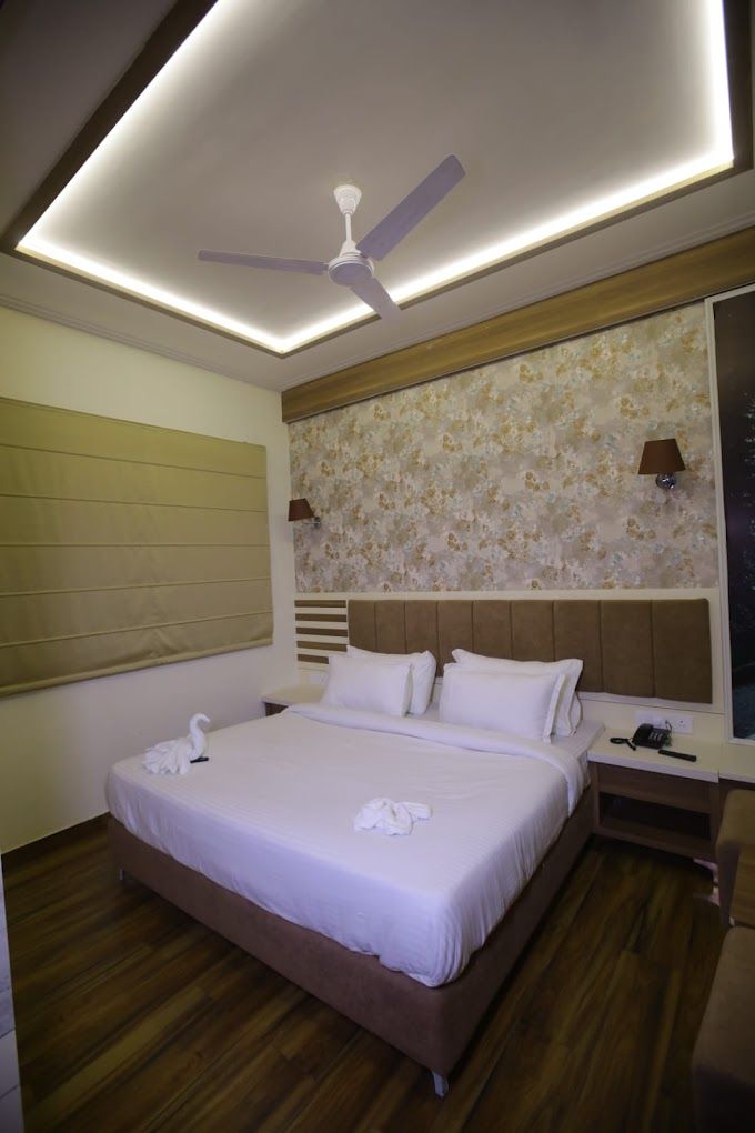 Shree Shivay Namastubhyam Hotel Standard Room
