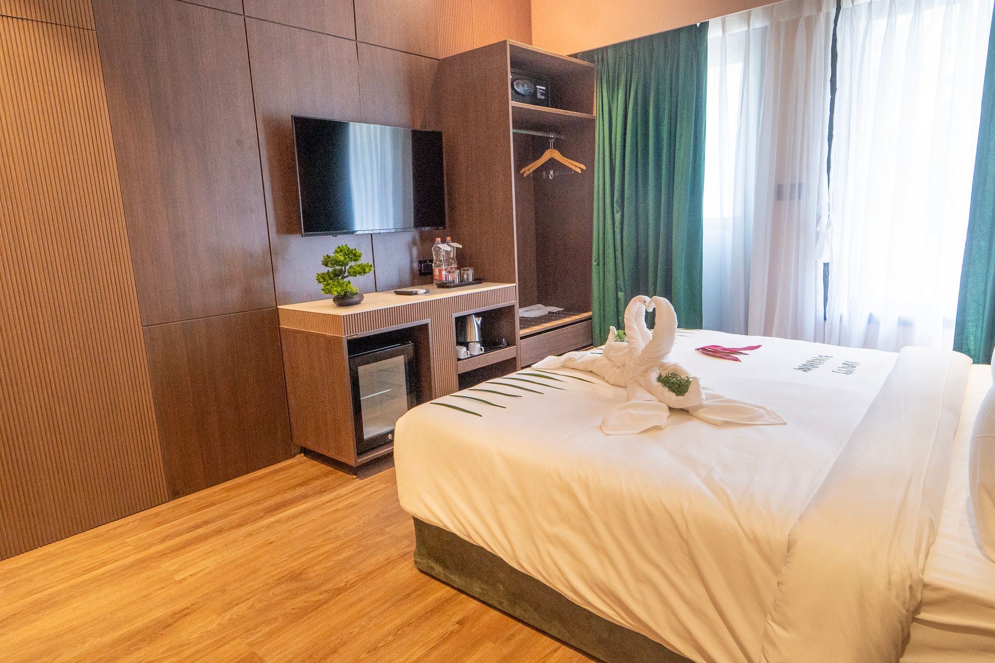 Orient Beacon Resort,Panchgani Superior Room