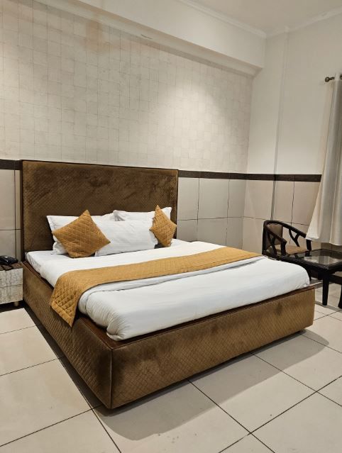 primerose Deluxe Room 2