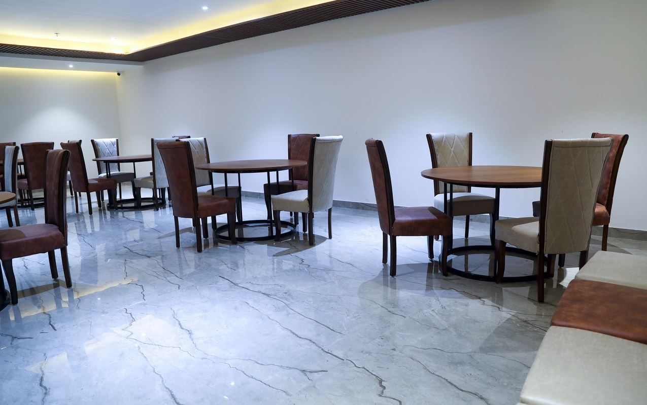 Food & Dining
