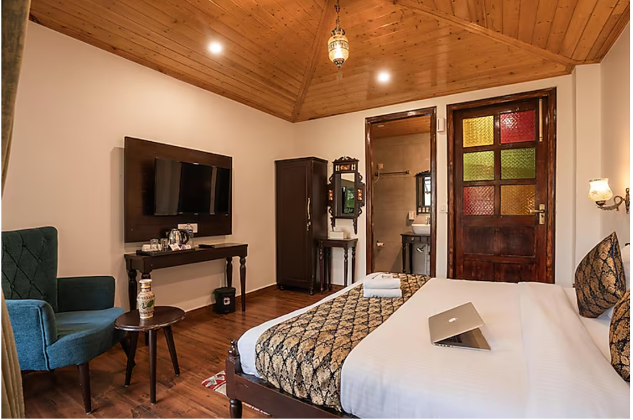 King room with Balcony and Mountain View