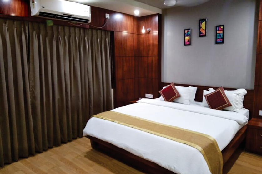 Executive Classic Room with Living Area