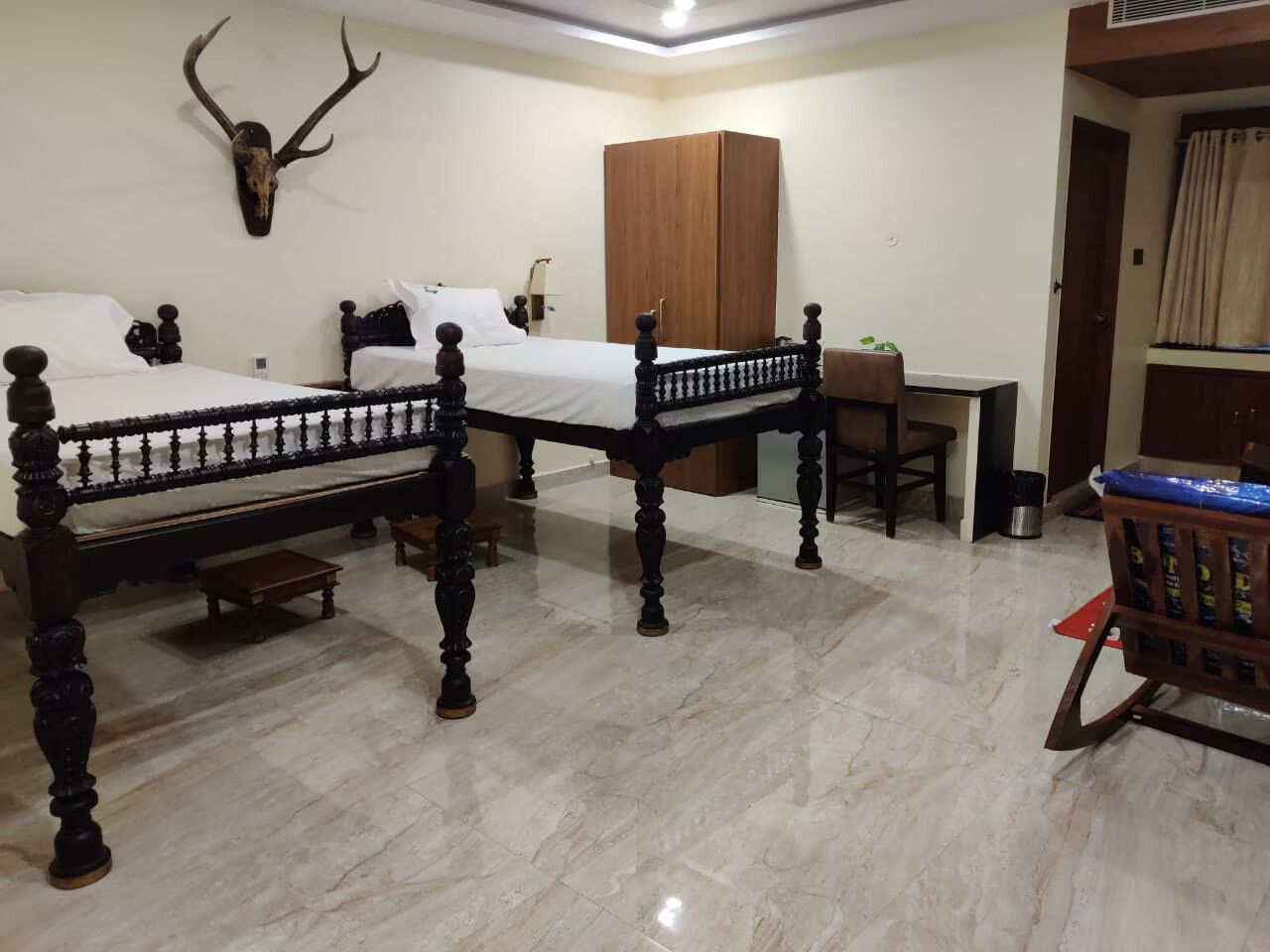 SUITE ROOMS