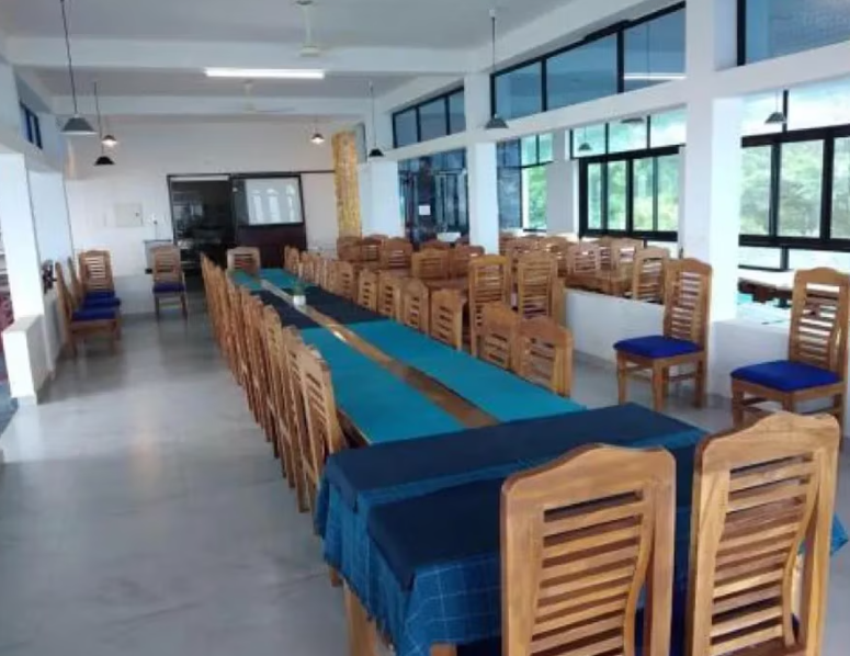 Food & Dining