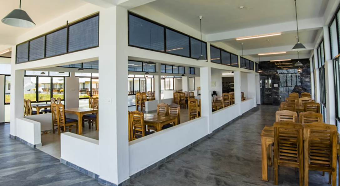 Food & Dining