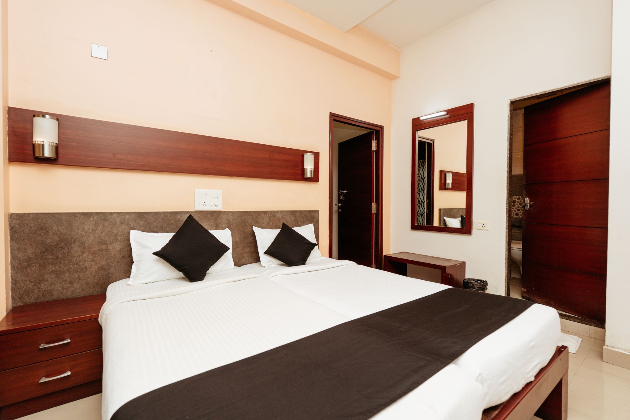 FALNIR PALACE Deluxe Room 6