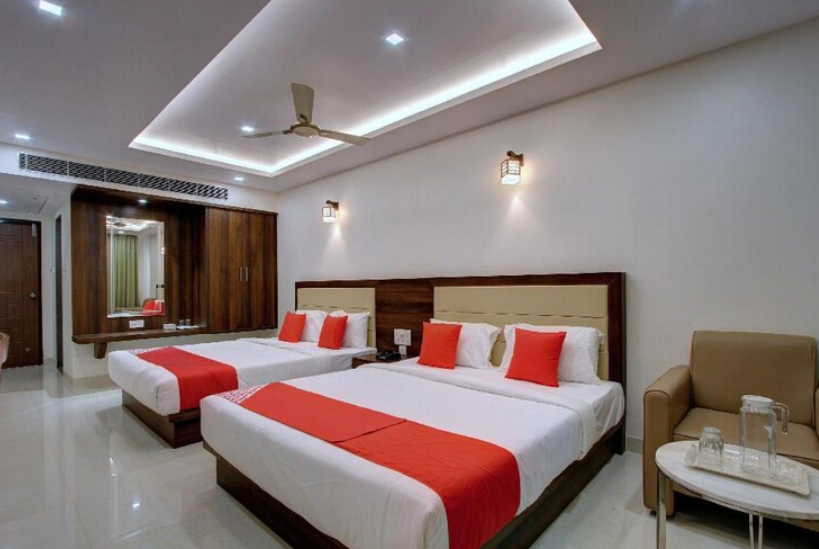 Hotel Ambika International JUNIOR AC SUITE 3
