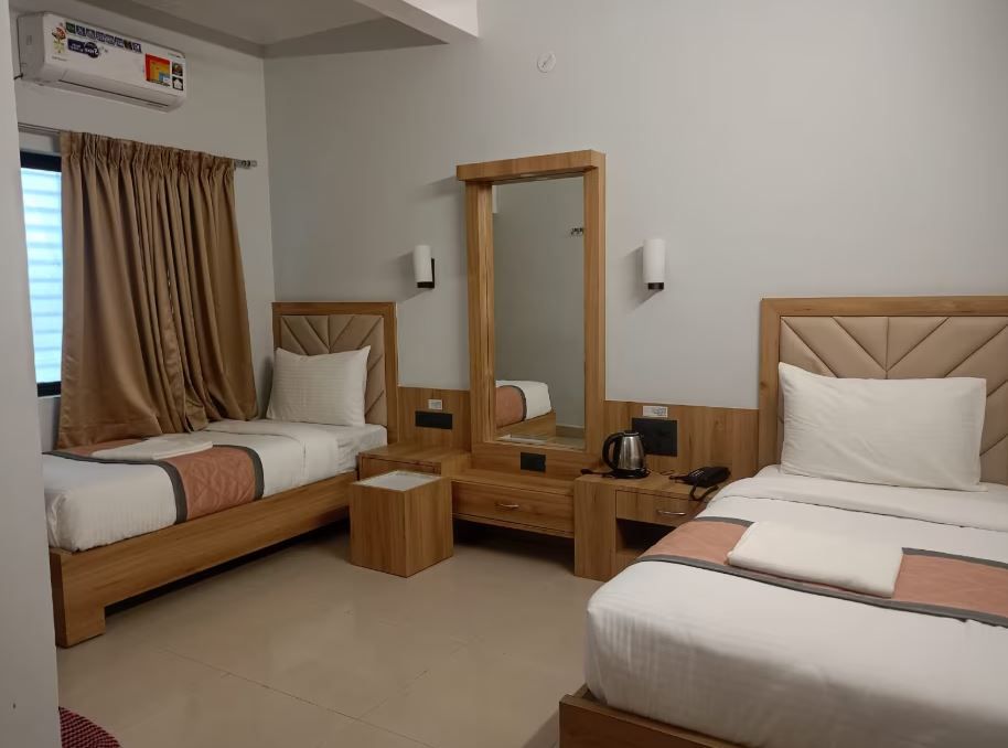 Deluxe Ac Twin Bed Room