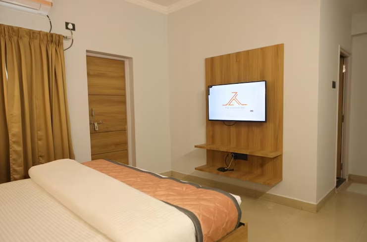  The Chances Inn Deluxe Non Ac Room 2