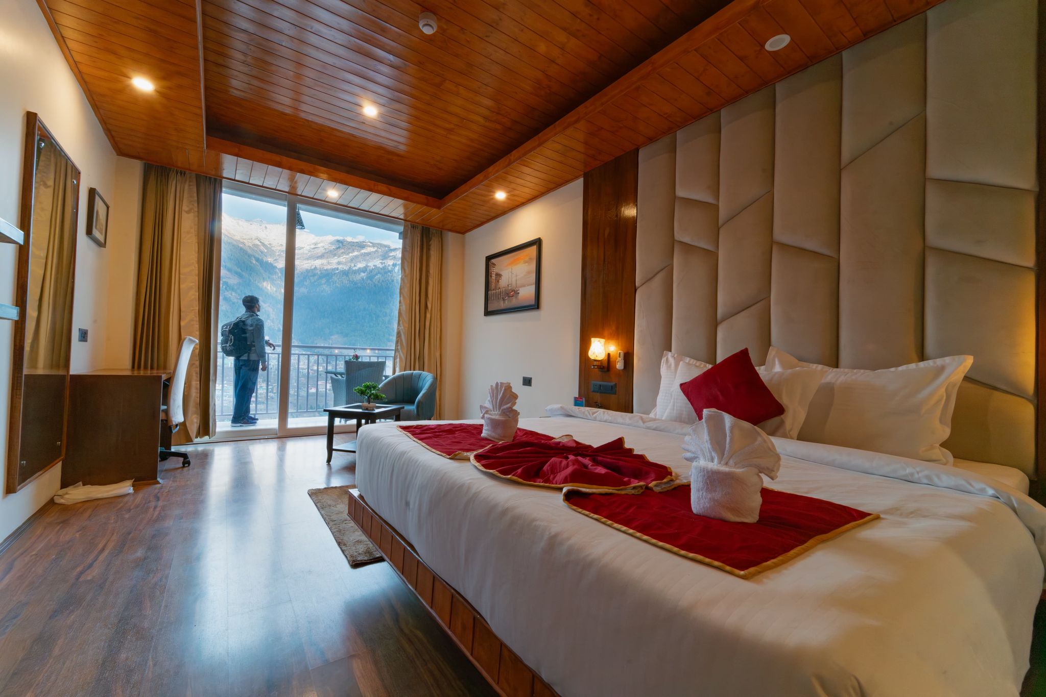 Premium Room With Balcony (Valley View)