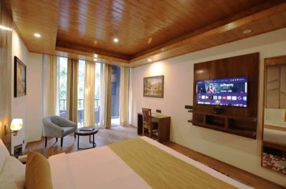 Premium Room With Balcony (Valley View)