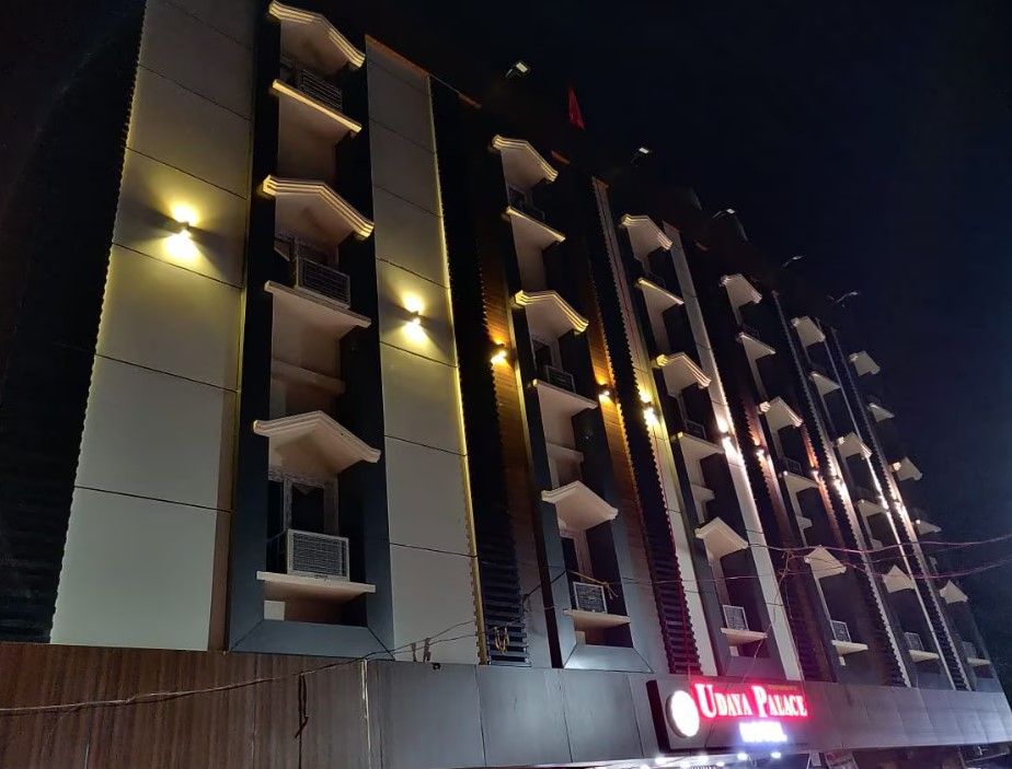 HOTEL UDAYA PALACE