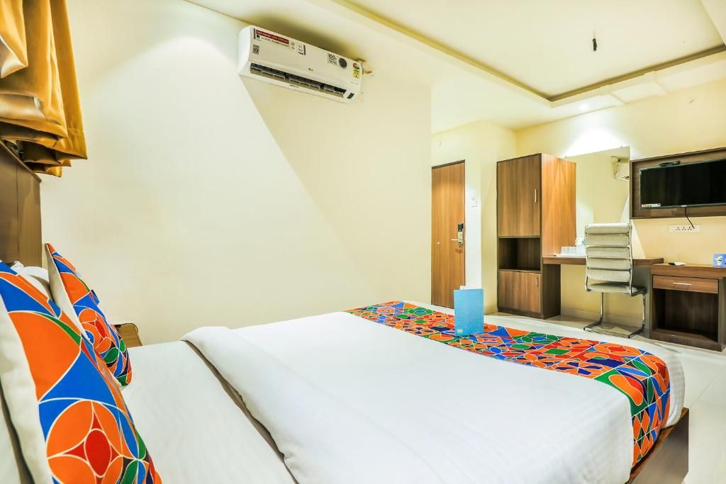 RR GRAND A/C LODGE STANDARD ROOM 2