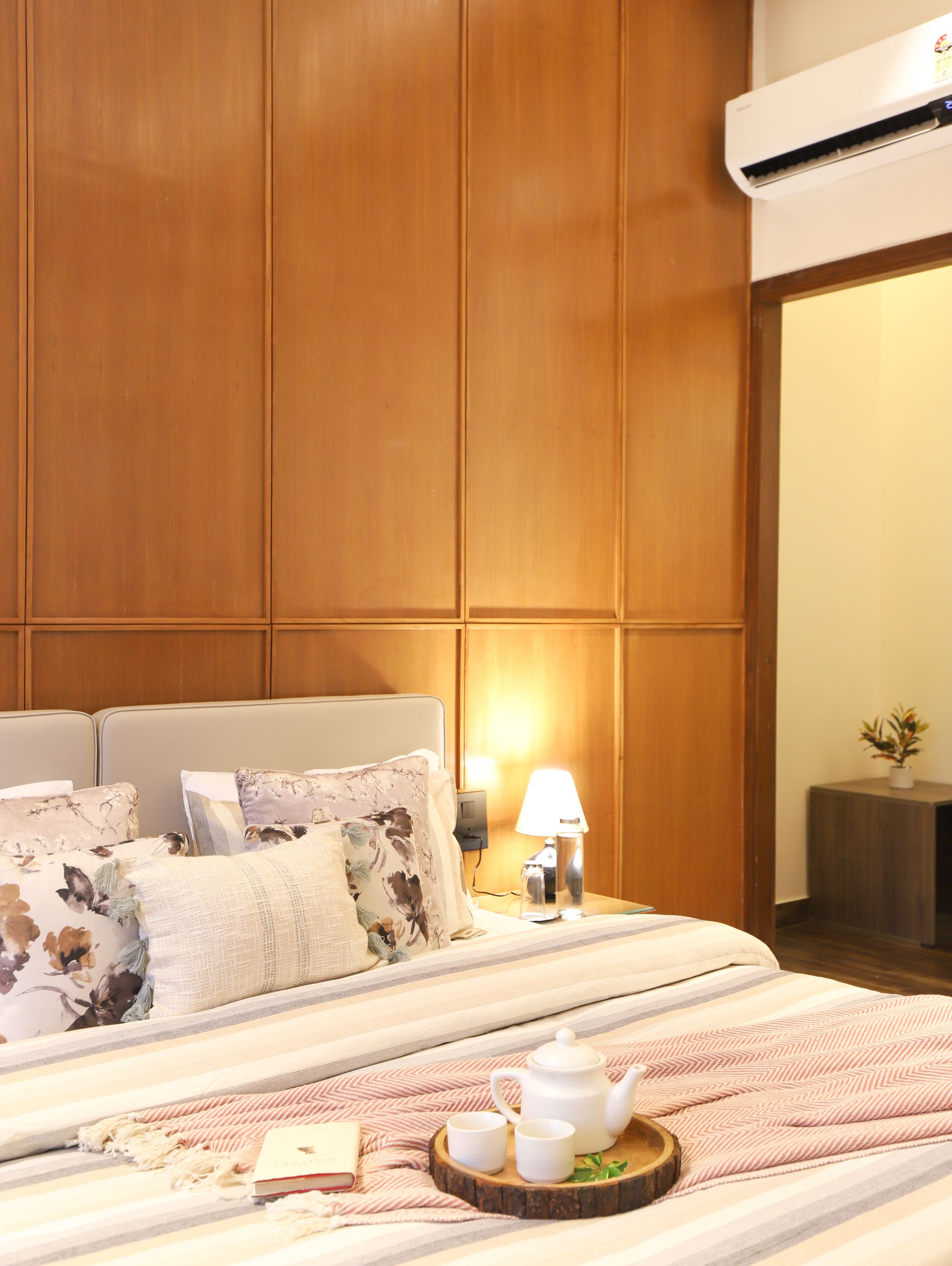 ELIVAAS 1 BHK With Balcony & Hill View - Antarmann Casa Luna