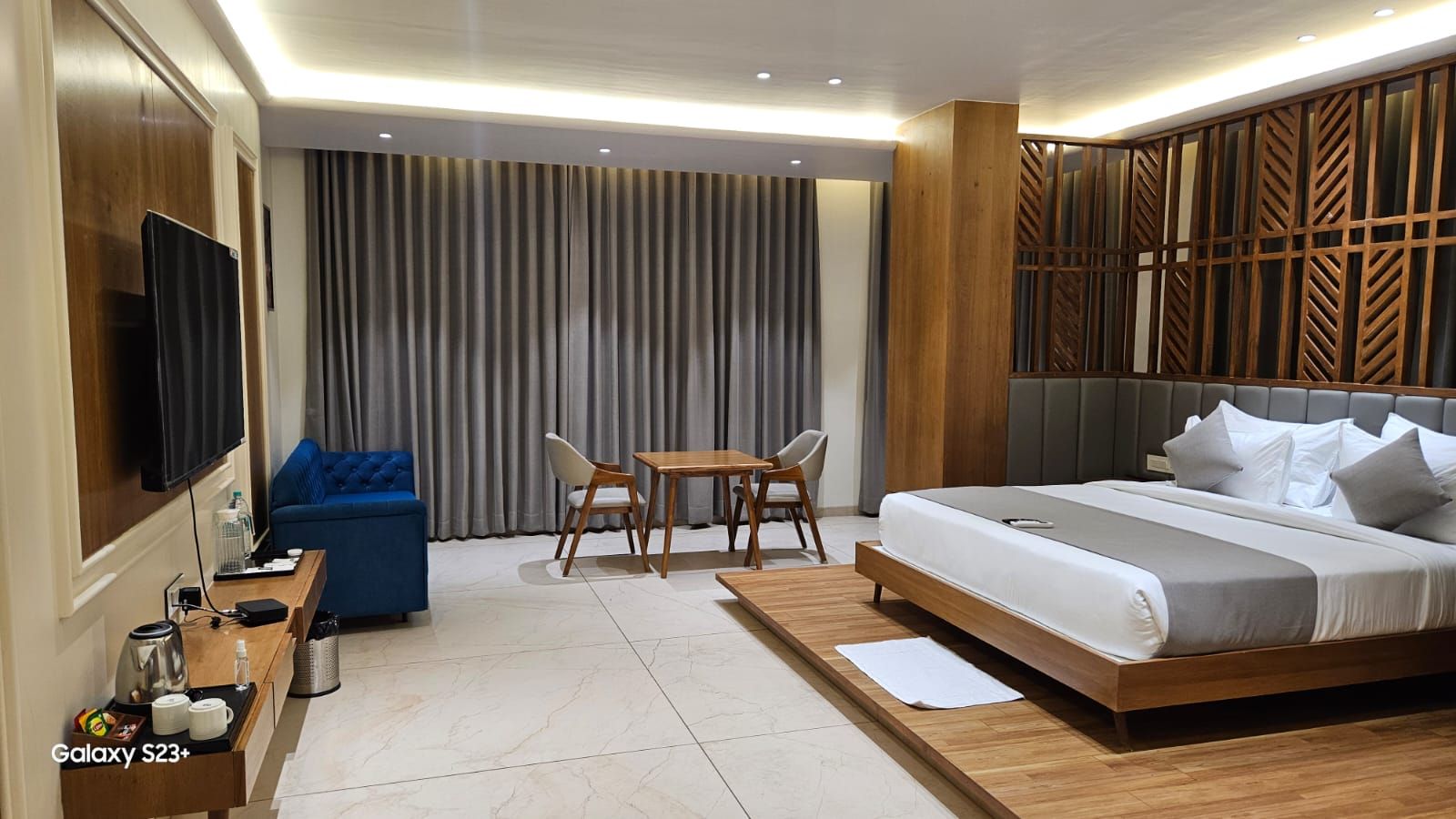 FAMILY FOUR BED ROOM